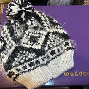 Madden Girl Black and White Knit Beanie, scarf, mittens and earmuff set!!!